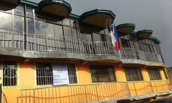 Pines Faith Mountain Breeze, Rezervați  Sampong Romblon