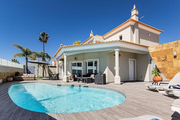 Quiet Villa Near The Beach, Opcional Heated Pool, Rezervați  Albufeira Albufeira