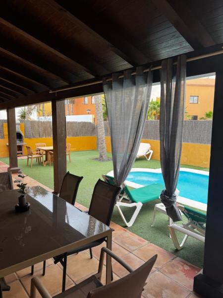 Villa Makako, Rezervați  Hoteluri în Canary Islands cu parcare, Parcare