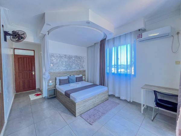 Ocean Bliss Seaview Apartments, Rezervați Apartament Hoteluri în Coast Region cu piscină, Piscină