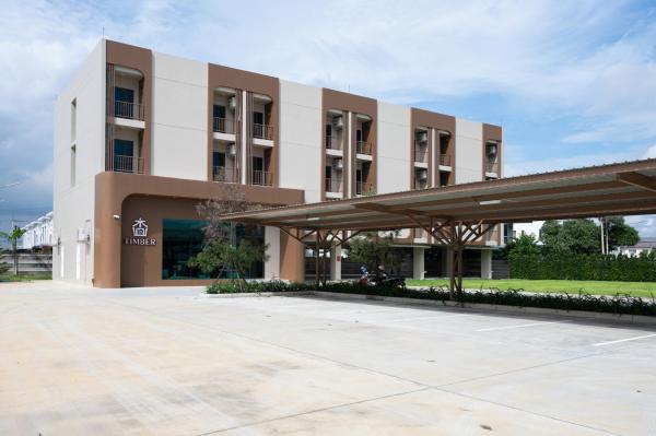 Timber Hotel, Rezervați  Hoteluri în Central Thailand cu parcare, Parcare