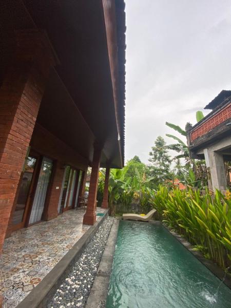 PurnaSari Villa Ubud, Rezervați  Hoteluri în Bali cu parcare, Parcare