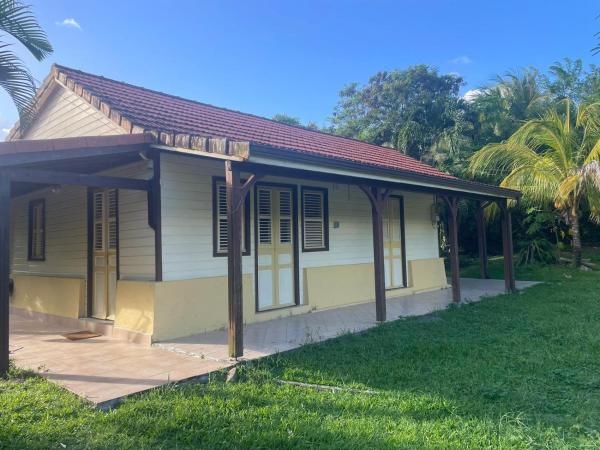 Villa Palmiste, Rezervați  Hoteluri în Fort-de-France cu parcare, Parcare