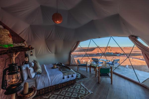 Merzouga Desert Dome camp Erg Chebbi, Rezervați  Hoteluri în Meknes-Tafilalet cu parcare, Parcare