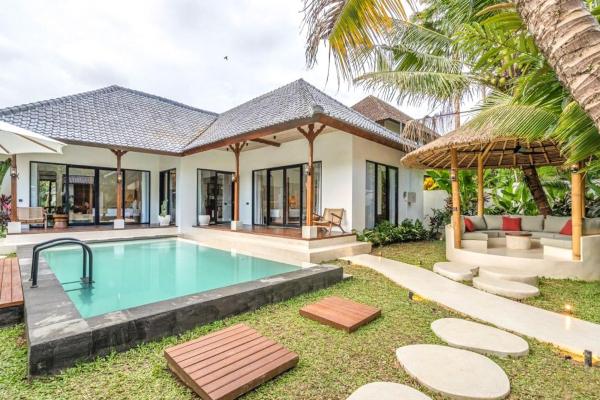 Jayastuti Villa, Rezervați  Hoteluri în Bali cu parcare, Parcare