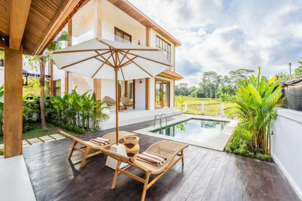 Tejaprana Villa, Rezervați  Hoteluri în Bali cu parcare, Parcare