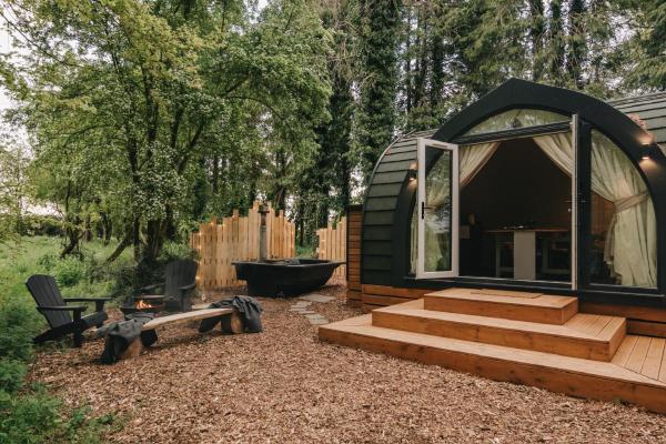 Liba Vineyard, Rezervați  Hoteluri în Gloucestershire cu parcare, Parcare