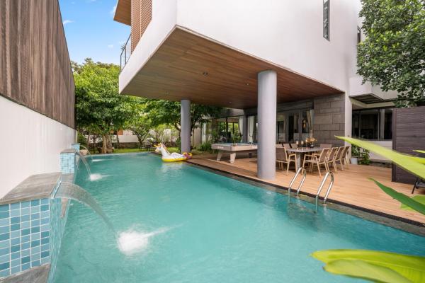 Maya Villa Luxury Garden Pool Villa 630sqm, Rezervați  Hoteluri în Da Nang cu parcare, Parcare
