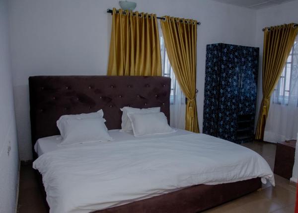 Brent Apartment Akure, Rezervați  Oba Ile Statul Ondo