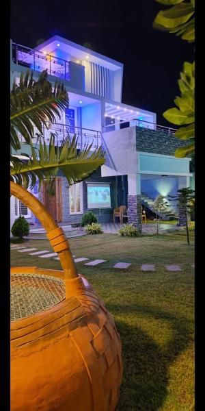 ECR Beach Villa with Private Swimming Pool - R&B, Rezervați  Tirupporūr Tamil Nadu