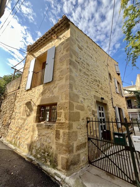 Beautiful Village Silk House, with terrace, Rezervați  Collias Gard