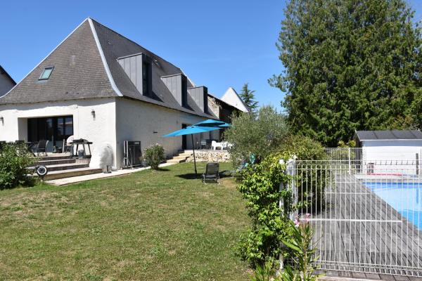 Chambres d\hôtes PANCHIEN, Rezervați  Hoteluri în Nouzilly cu piscină, Piscină