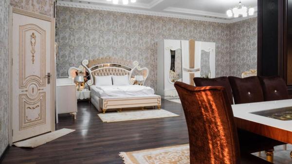 Sebail Inn hotel Baku-All meals included, Rezervați  Hoteluri în Baku cu piscină, Piscină