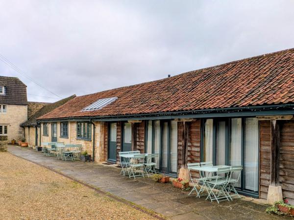 Lower Rudloe Farm, Rezervați  Hoteluri în Gloucestershire cu parcare, Parcare
