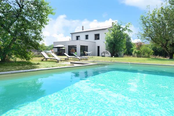Villa à Castres, Maison 10 personnes avec piscine privée, jardin et 5 chambres, Rezervați  Hoteluri în Castres cu piscină, Piscină