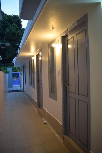 , Rezervați  Trivandrum New Delhi