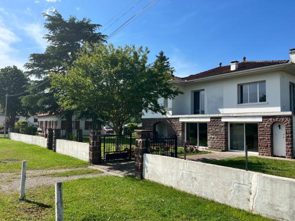 Ongi Etorri Chez les Ch\tis, Rezervați  Saint-Jean-le-Vieux 