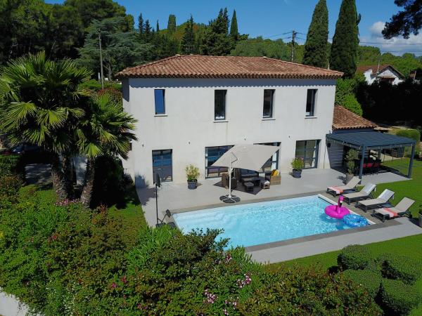 Villa Les Jasmins - Le Cannet-Vallauris - Modern with AC, ideal for fun and work, Rezervați  Vallauris Alpes-Maritimes