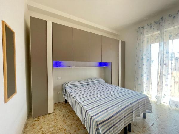 LA ROSA DEI VENTI HOUSE - Scirocco House e Maestrale House - a due passi dal mare, Rezervați  Hoteluri în Lazio cu parcare, Parcare