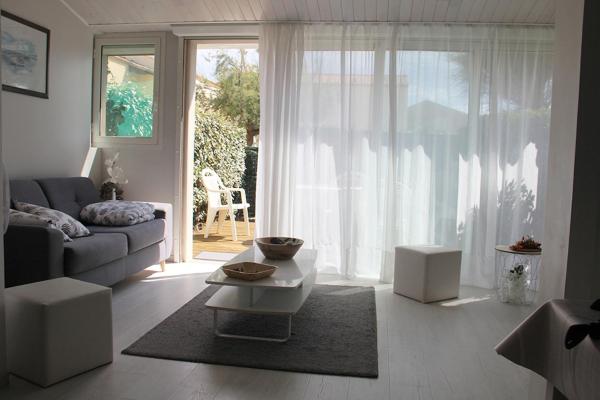 Jolie Villa bord de mer accès direct, Rezervați  Frontignan Hérault