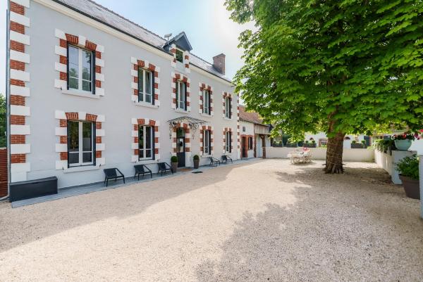 Villa de Nocfond , ex Nocfond Lodges, Rezervați  Hoteluri în Centre cu piscină, Piscină