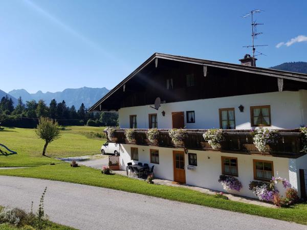 Ferienwohnungen Hammerstiel, Rezervați  Hoteluri în Bavaria cu parcare, Parcare