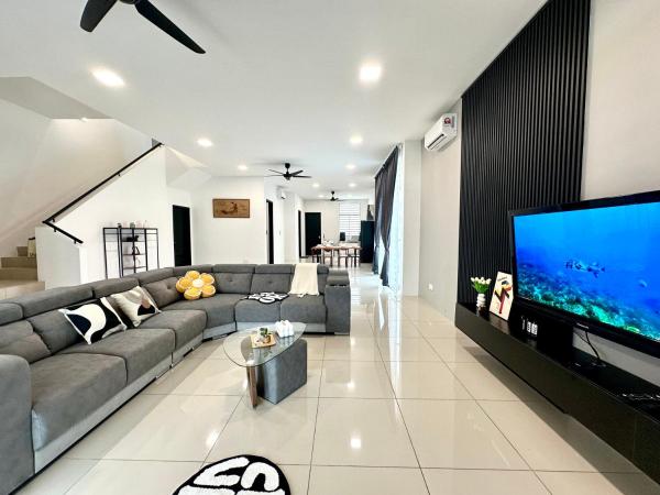 4BR Cozy Villa for 16 Pax Quiet Area & Spacious, Rezervați  Simpang Ampat Penang