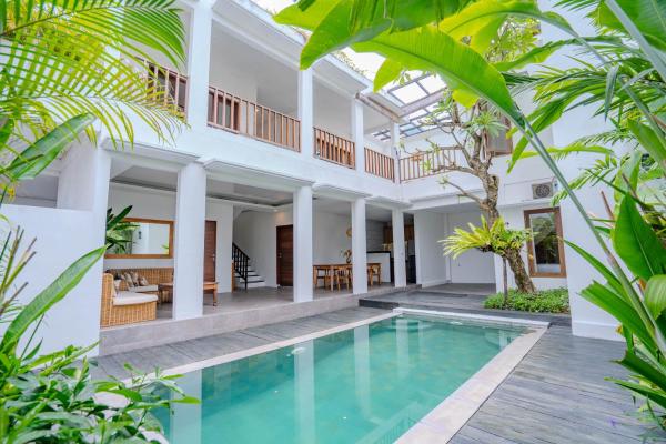 Oasis Villa Canggu, Rezervați  Hoteluri în Bali cu parcare, Parcare