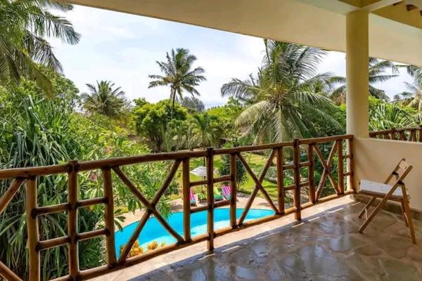 Villa La Diani, Rezervați  Diani Beach 