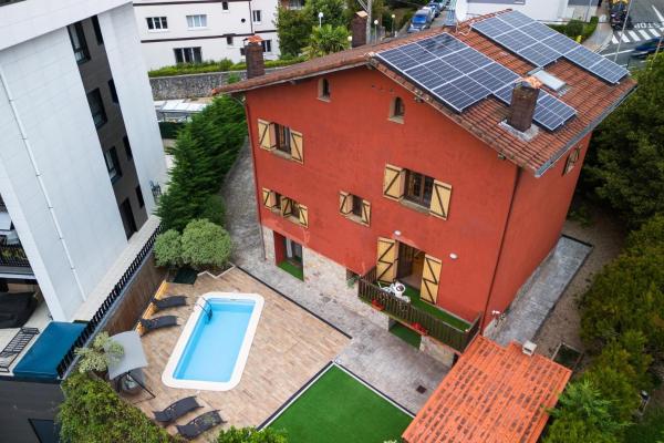 Villa Oasis, Rezervați  Pasajes Ancho Ţara Bascilor