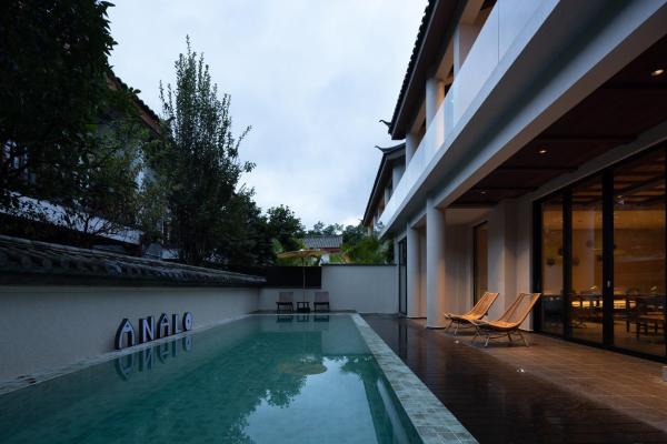 ANALO Resort Hotel, Rezervați  Hoteluri în Yunnan cu piscină, Piscină