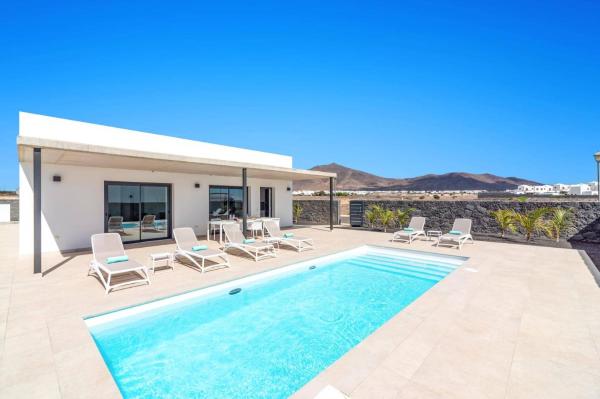 Villa Iraya by Villa Plus, Rezervați  Hoteluri în Canary Islands cu parcare, Parcare
