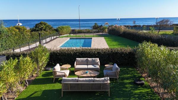 Villa Saphir - Sea view, beach access and pool, Rezervați  Sainte-Maxime Mimosa Road