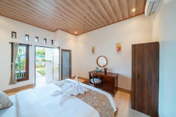 Puspa Guest House Lembongan, Rezervați  Hoteluri în Bali cu parcare, Parcare