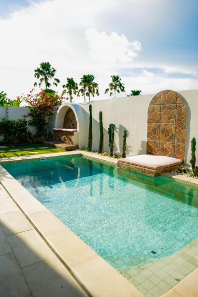 SummerVille Uluwatu by REJA Villas, Rezervați  Hoteluri în Bali cu parcare, Parcare