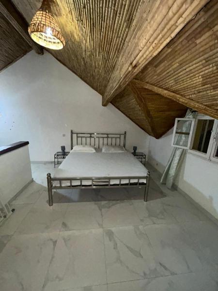Villa paradis 1 saly, Rezervați  Hoteluri în Thiès cu parcare, Parcare
