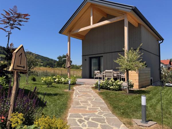 Die Tinys - Ferienhäuser am Attersee, Rezervați  Hoteluri în Austria Superioară cu parcare, Parcare
