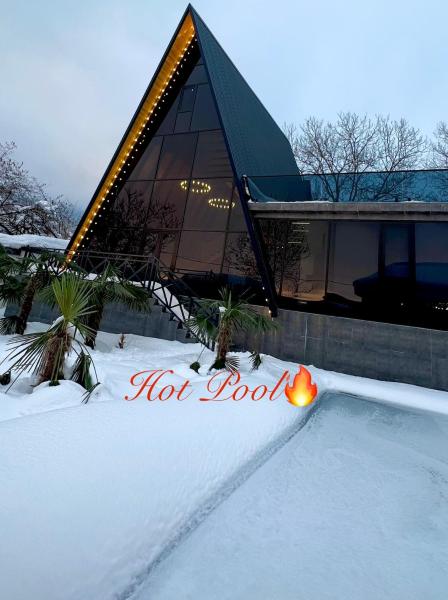 SS Mountain A-Frame Villa, Rezervați  Hoteluri în Qabala District cu piscină, Piscină