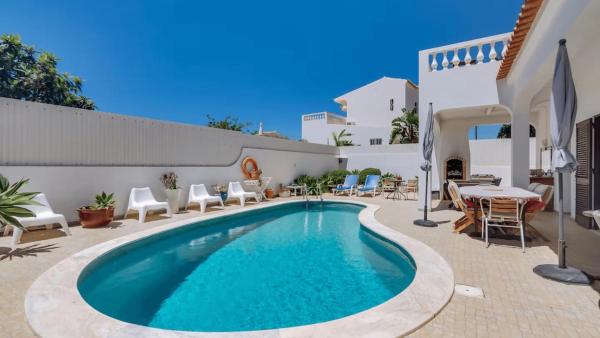 Villa Frederique by Gabi Miguel, Rezervați  Albufeira Albufeira
