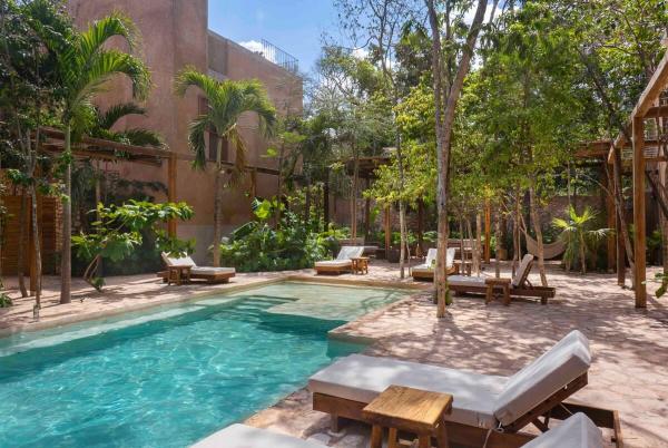 Stylish 3BR Villa with Rooftop Plunge Pool, La Veleta Tulum, Rezervați  La Veleta Tulum