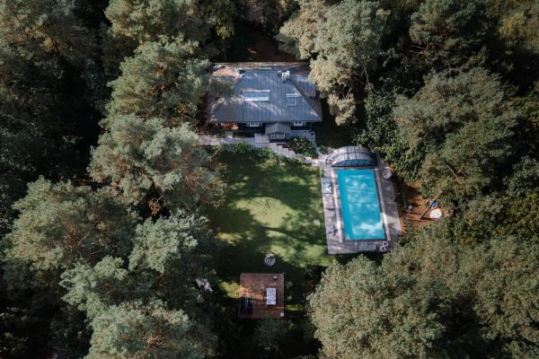 Joy Village, Rezervați  Hoteluri în Masovia cu piscină, Piscină