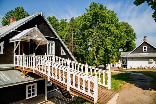 Skiemonių Dvaras, Rezervați  Skiemonys Utena