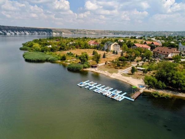 VILA DORULUI, Rezervați  Molovata Nouă Moldova