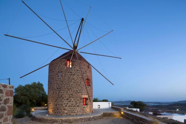 Marketos Traditional Windmill, Rezervați  Tripiti 