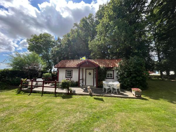 Åkarpsvägen Vacation Home, Rezervați Casă de vacanță Hoteluri în Trelleborg cu parcare, Parcare