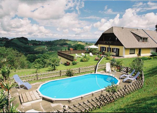 Weingut Lambauer, Rezervați  Hoteluri în Wildon cu parcare, Parcare