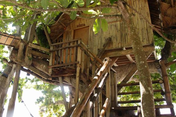 Island Garden Beach Resort, Rezervați  Hoteluri în Luzon cu parcare, Parcare