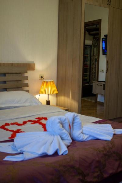 Hotel Mako Metekhi, Rezervați  Hoteluri în Tbilisi Region cu parcare, Parcare