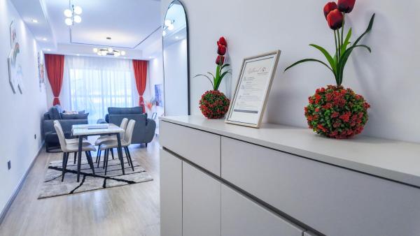 Kiki Cozy Homes - Heated pool, gym, kids play area, garden, roof top views, Rezervați  Hoteluri în Nairobi cu piscină, Piscină