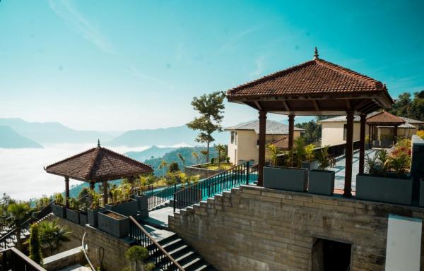 Soaltee Westend Resort Manakamana, Rezervați  Hoteluri în Chitwan National Park cu piscină, Piscină